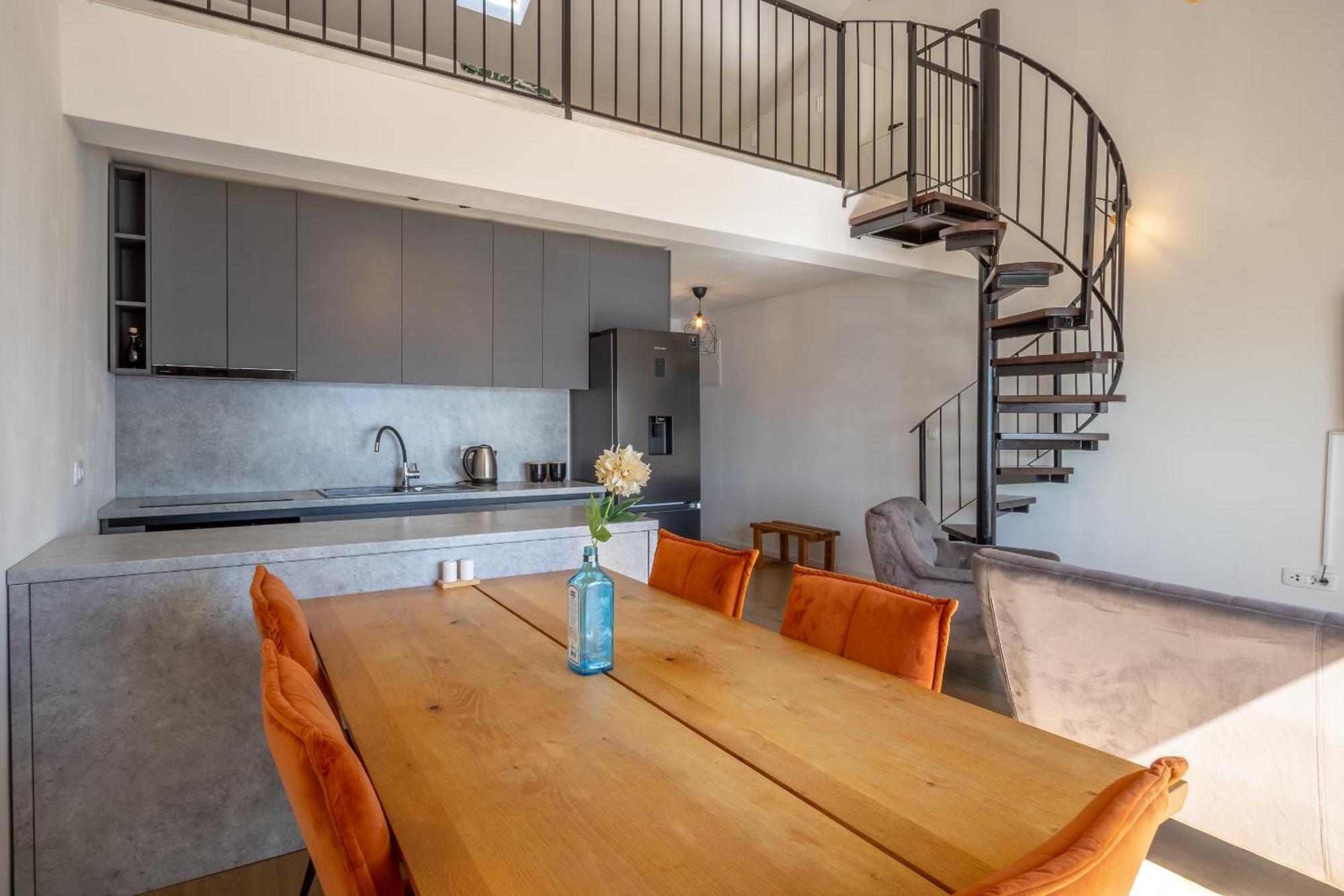 Ferienwohnung Apartman Rojo Omiš Exterior foto