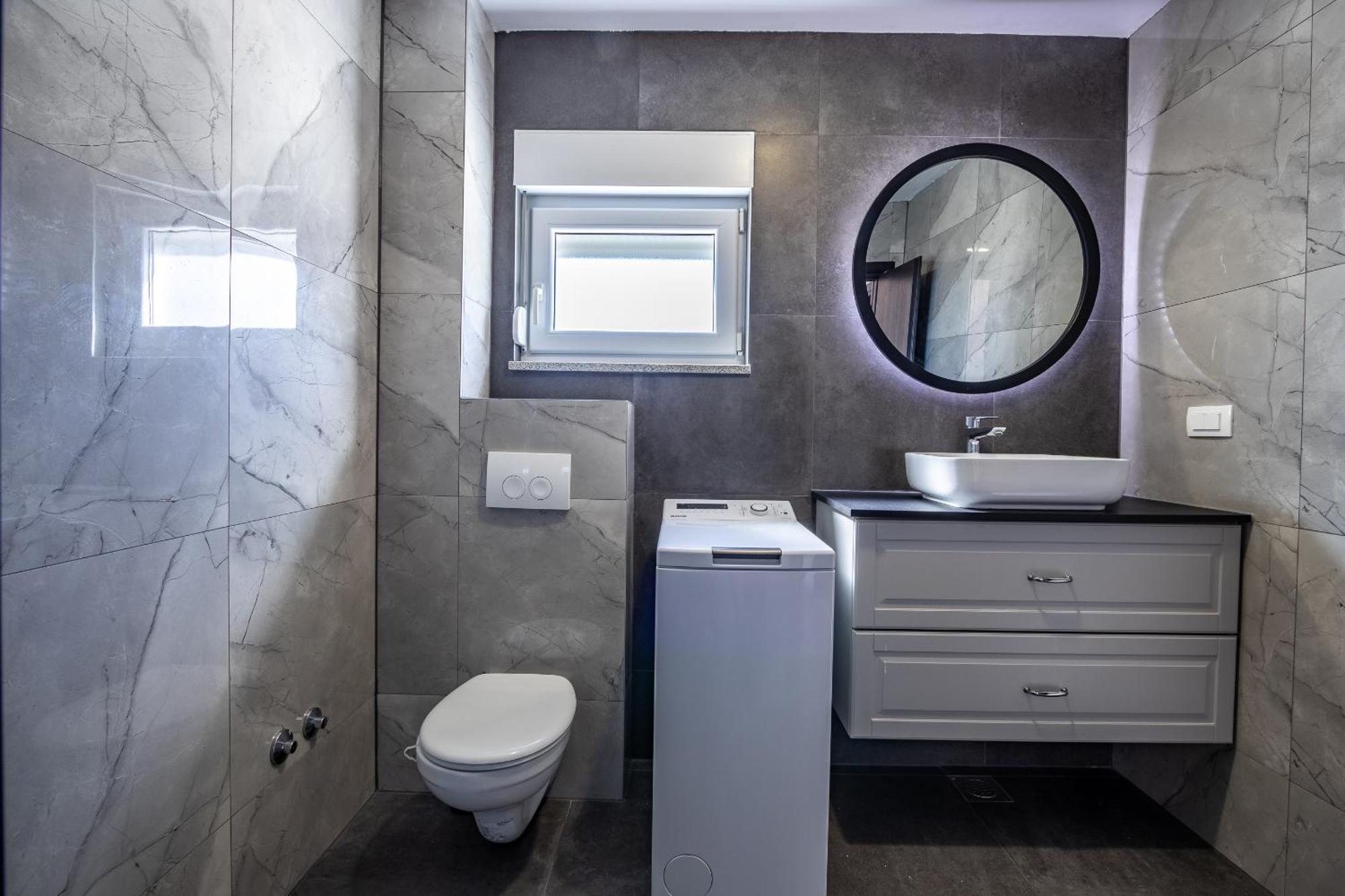 Ferienwohnung Apartman Rojo Omiš Exterior foto
